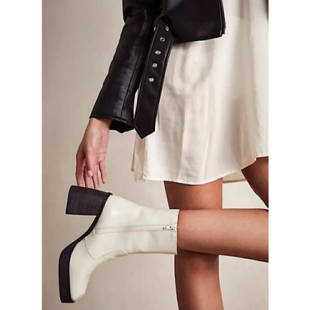 FREE PEOPLE Ruby Platform Bootie in White Size 9US / 39EU